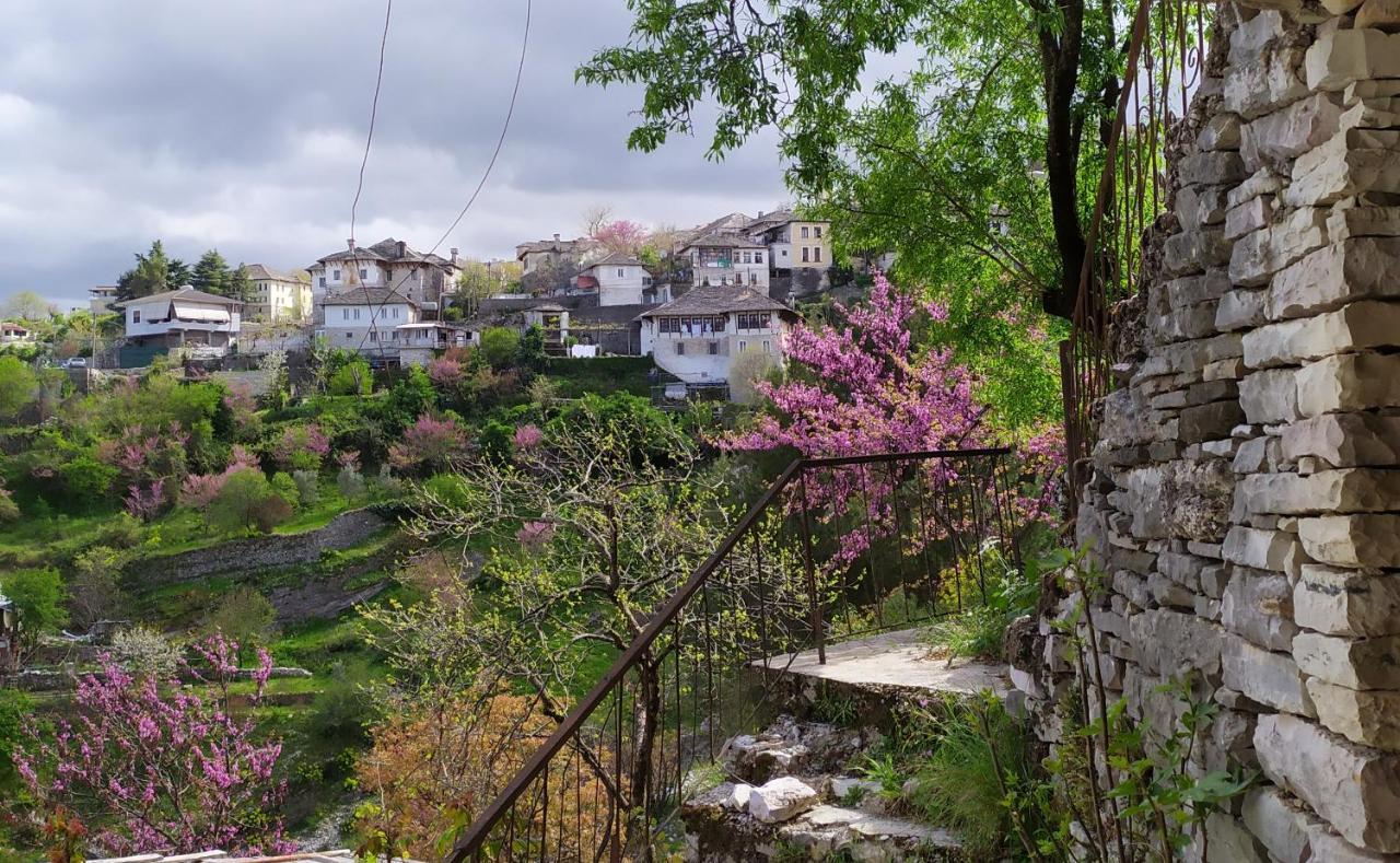 Guest House Salaria Gjirokaster Exterior photo